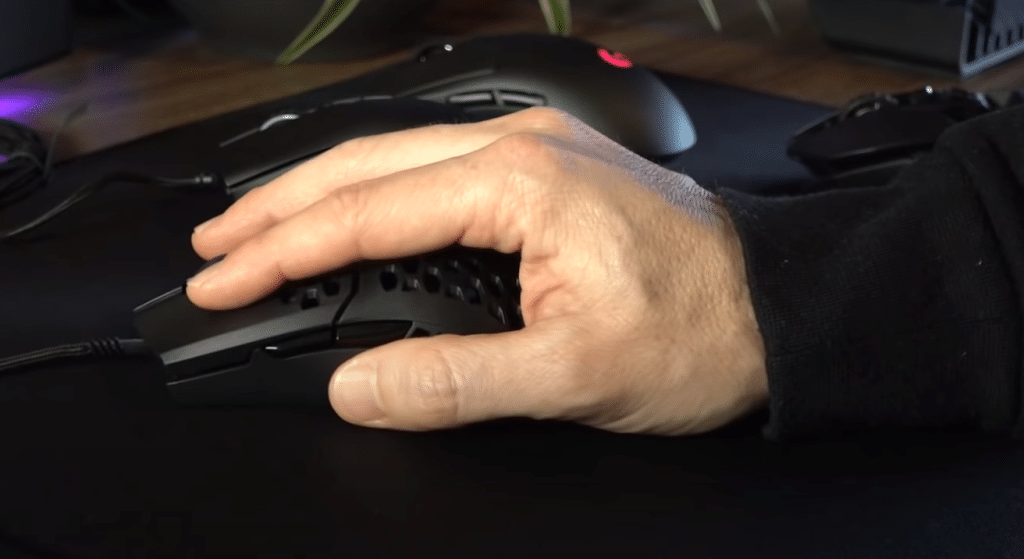 How to leave the RGB MOUSE CURSOR 